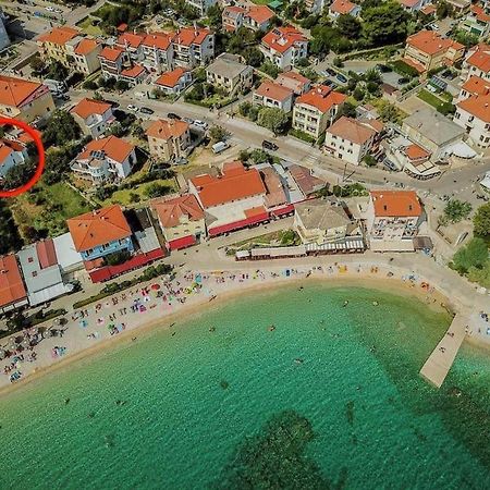 Sunny Grandma'S Garden Apartment Baska  Exterior photo